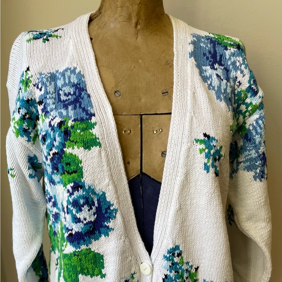 Vintage cardigan with pockets - Picture 2 of 7